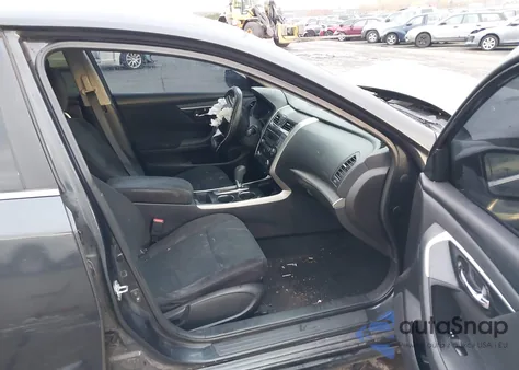 2014 Nissan Altima 2.5 S z USA, uszkodzony, nr VIN 1N4AL3APXEN211649